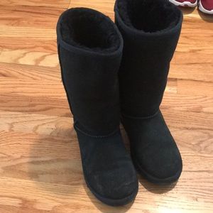 Black uggs kids size 3